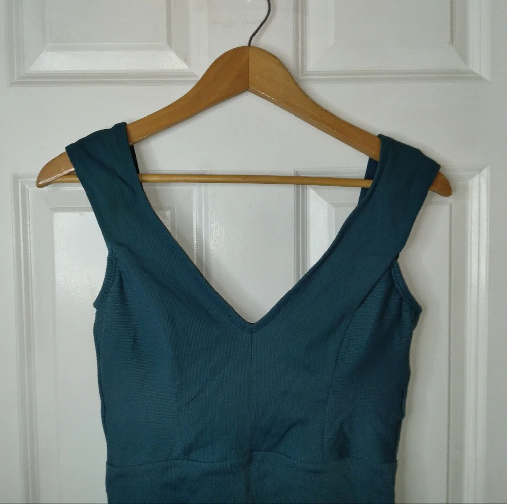 Jantzen Ribbed Tummy Control One-Piece Swimsuit Size 12 - Picture 6 of 14
